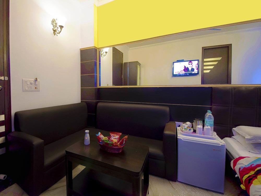 Hotel Amrit Villa Delhi  Buitenkant foto