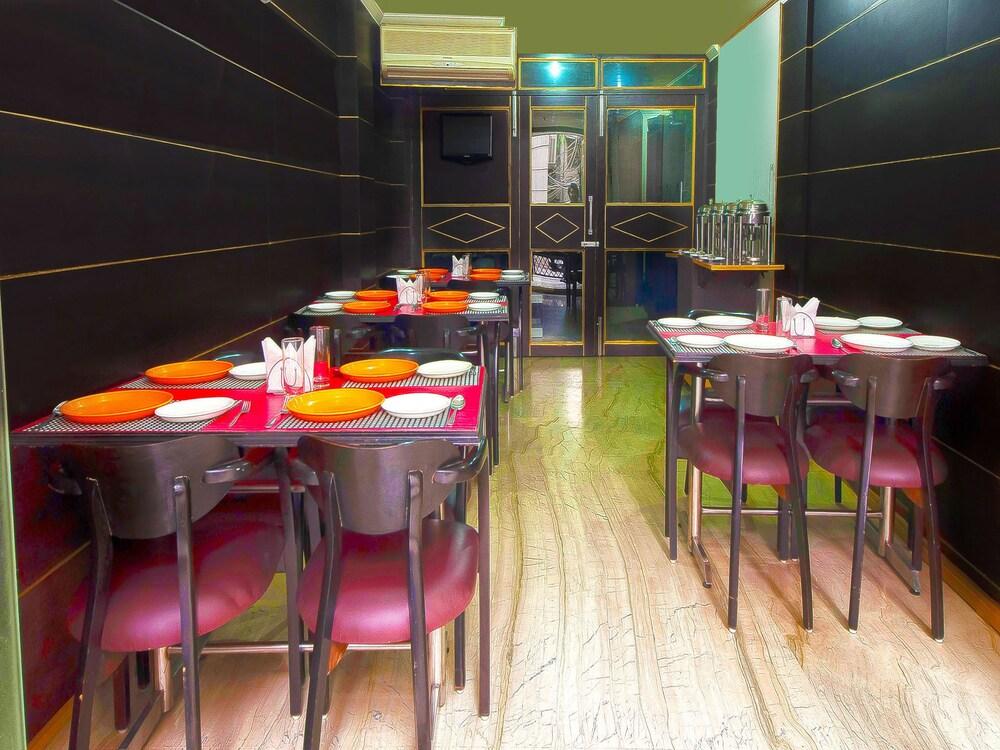 Hotel Amrit Villa Delhi  Buitenkant foto