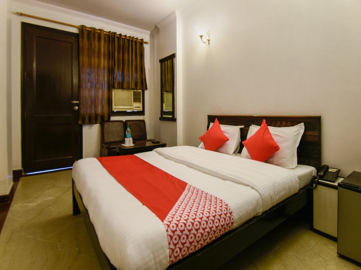 Hotel Amrit Villa Delhi  Buitenkant foto