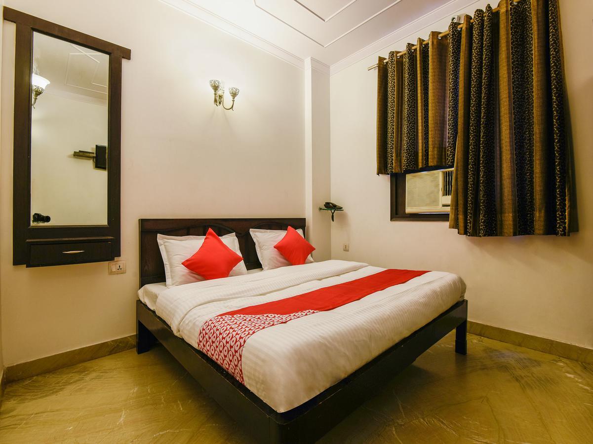 Hotel Amrit Villa Delhi  Buitenkant foto