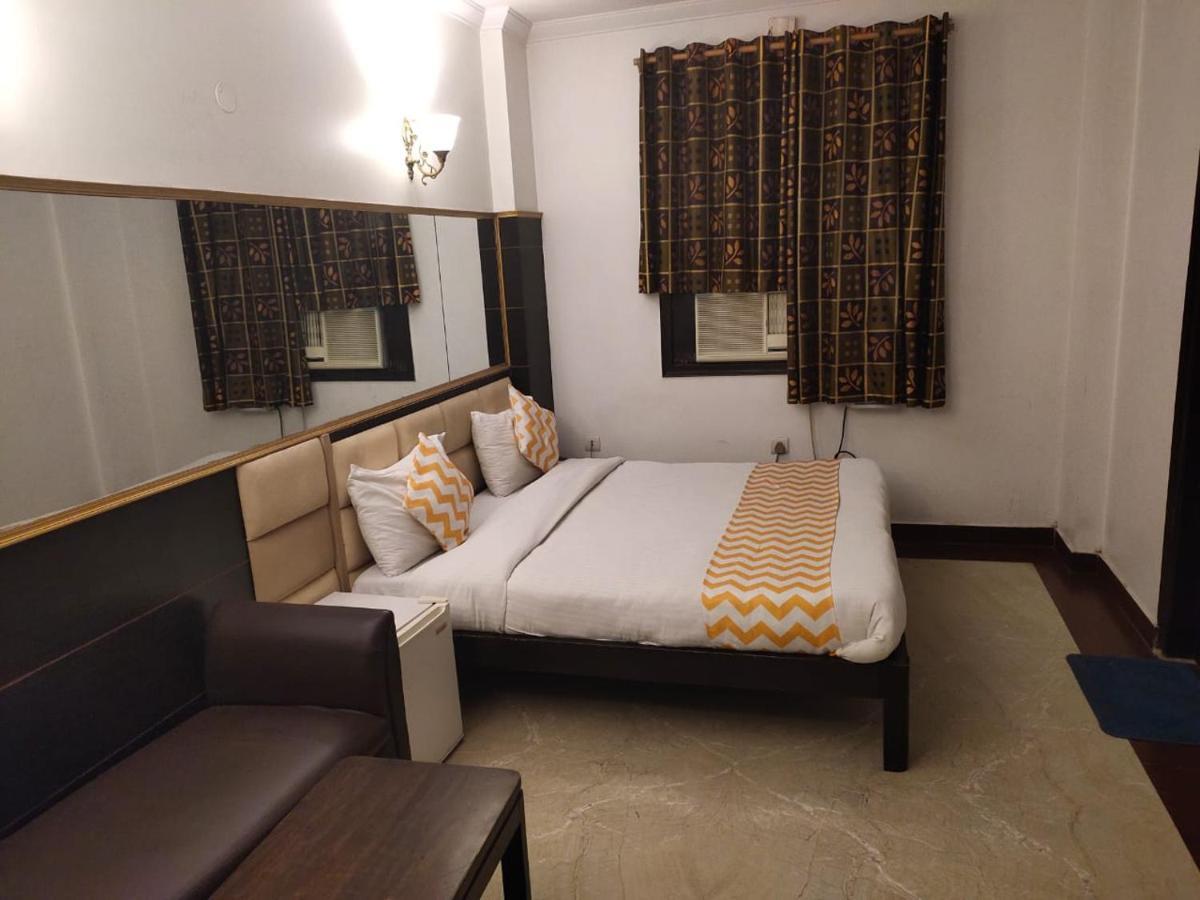 Hotel Amrit Villa Delhi  Buitenkant foto